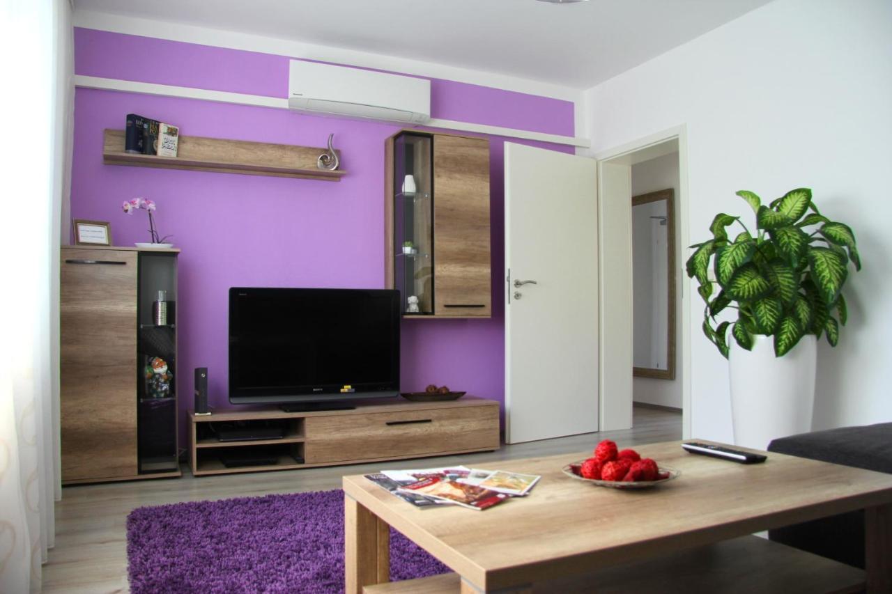 Geraeumige 4 Zimmer Wohnung An Den Kaiserthermen เทรียร์ ภายนอก รูปภาพ