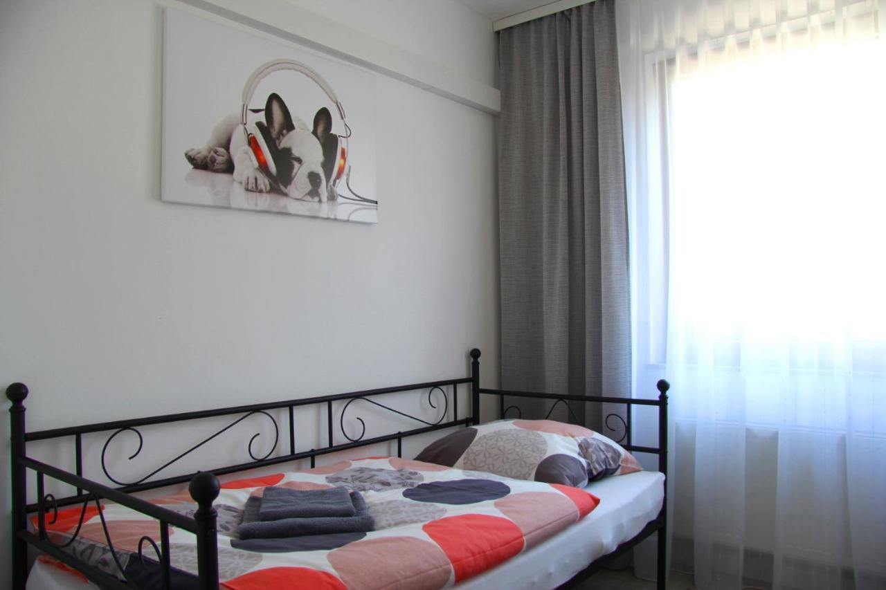 Geraeumige 4 Zimmer Wohnung An Den Kaiserthermen เทรียร์ ภายนอก รูปภาพ